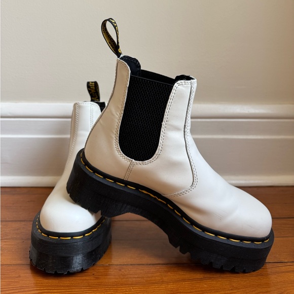 DR. MARTENS | White 2976 Quad Chelsea Boots - Picture 1 of 5